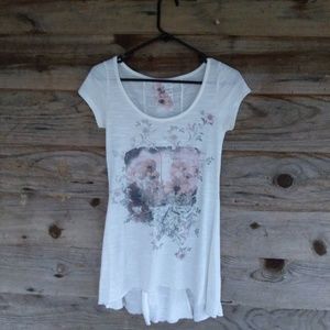 Long white tunic with flowers on front